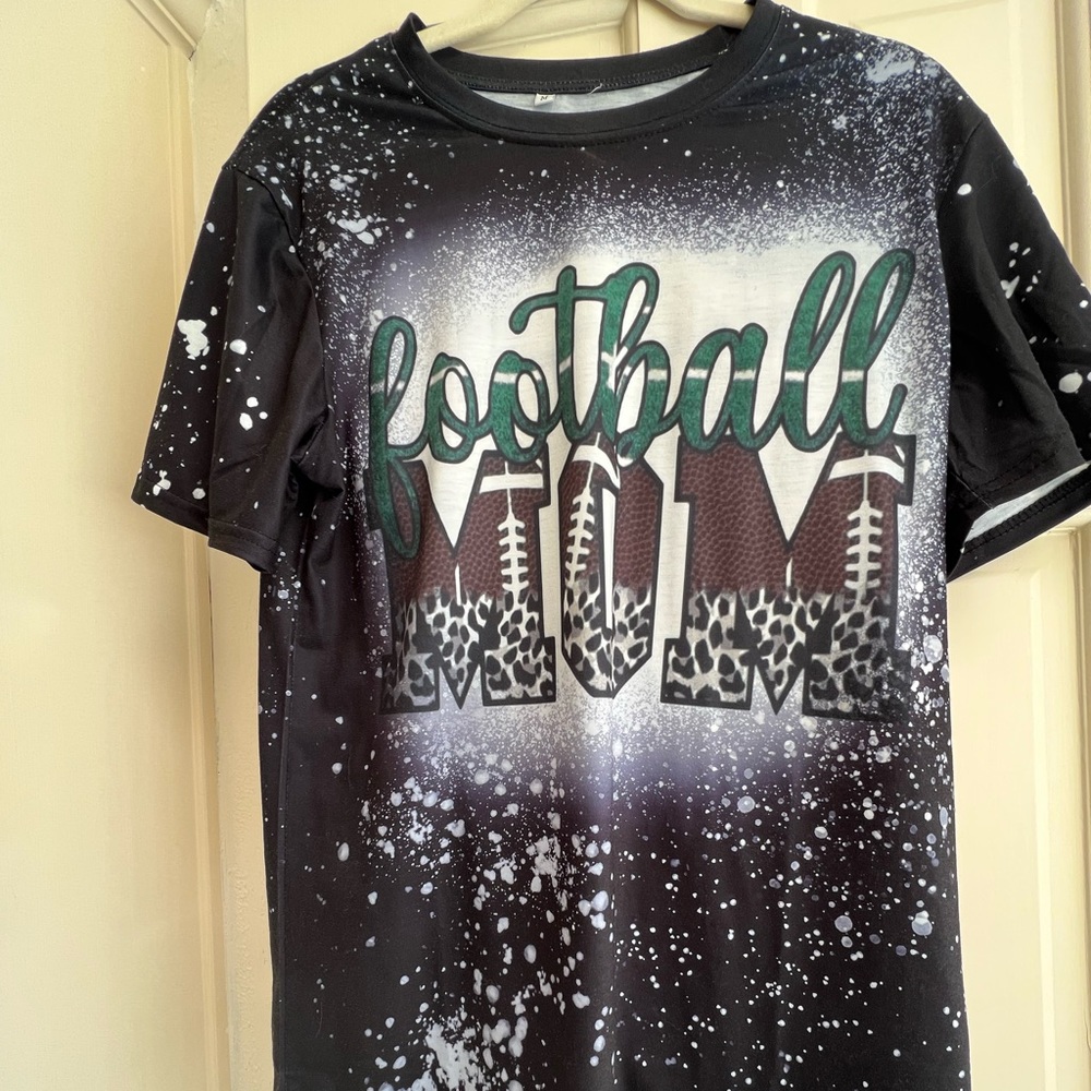 Boutique shop tee